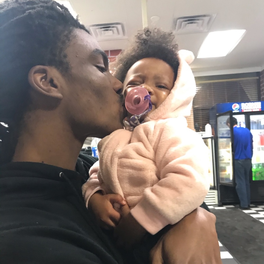 Meet your Posher, Kamara